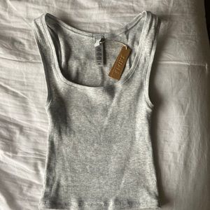 SKIMS gray tank NWT